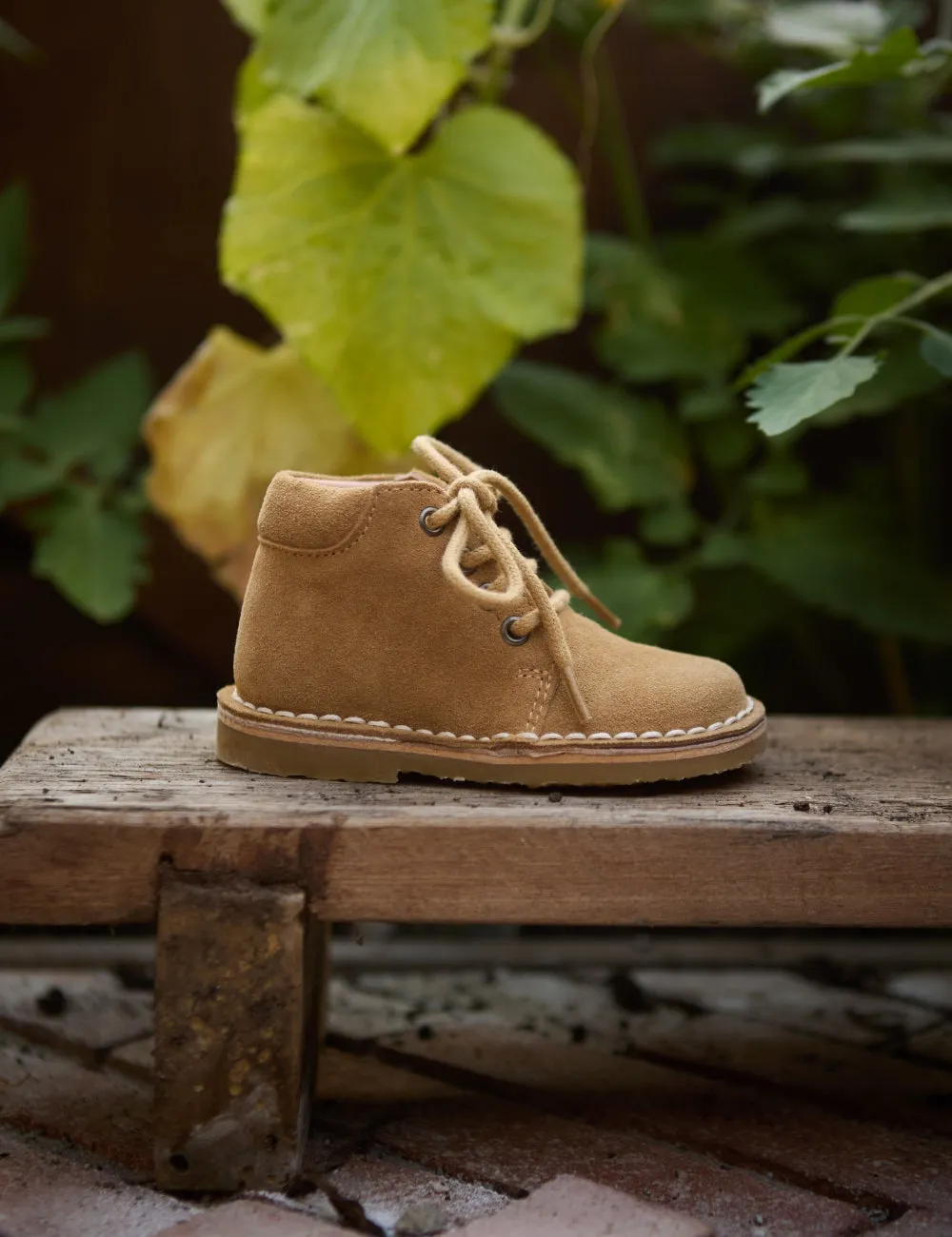 Classic Boot - Sahara Suede