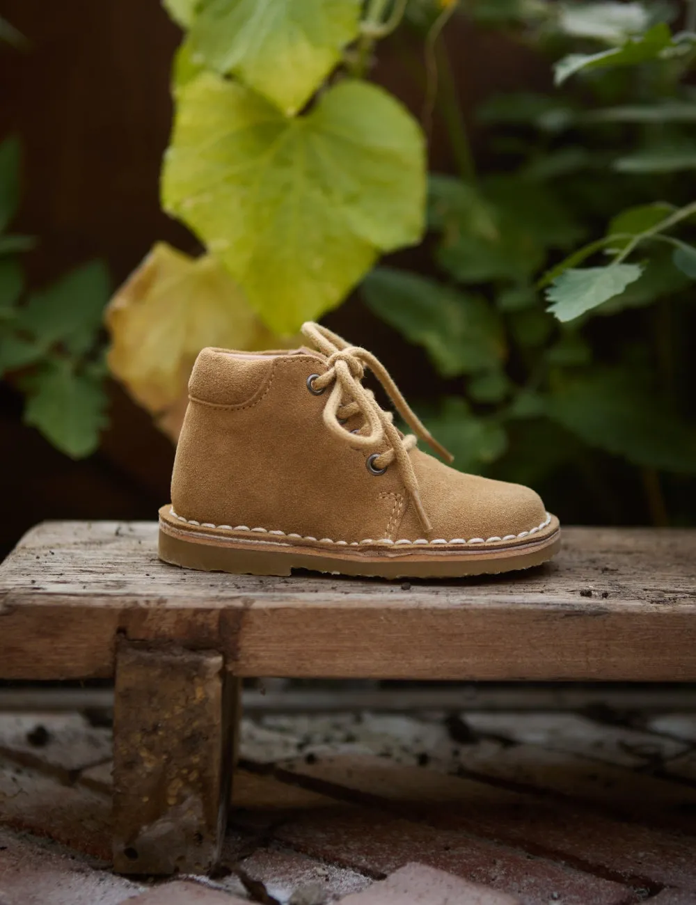 Classic Boot - Sahara Suede