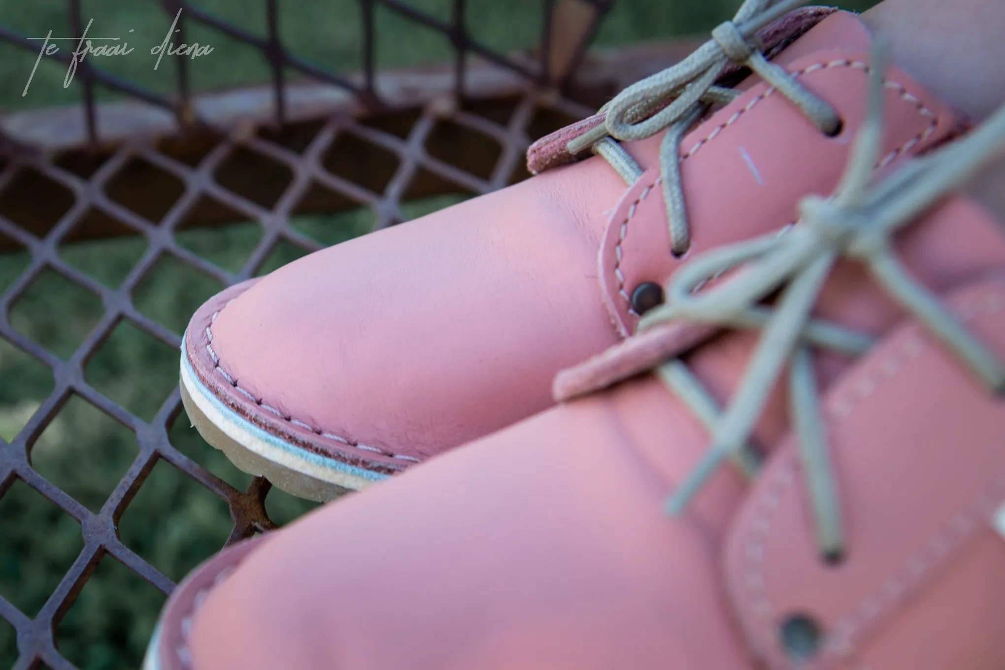 Girls Vellies - Rose Pink