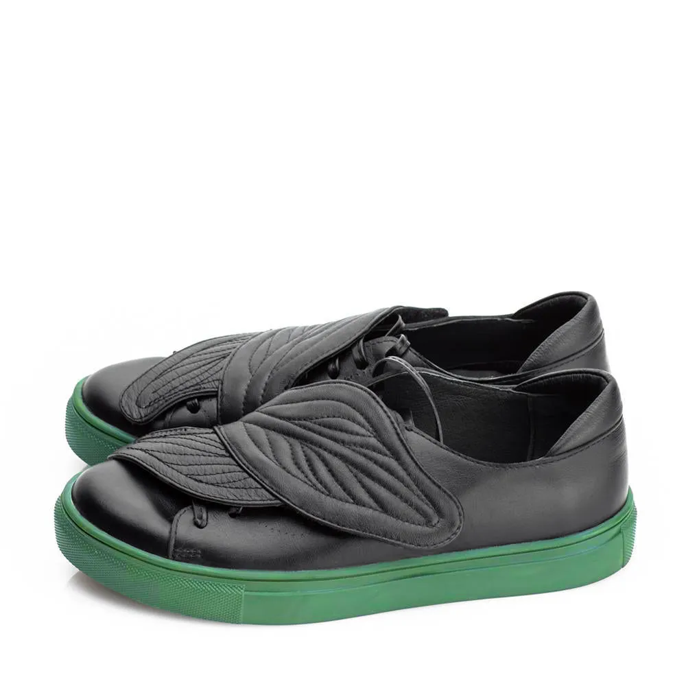 Leaves Hug black leather sneakers - green sole