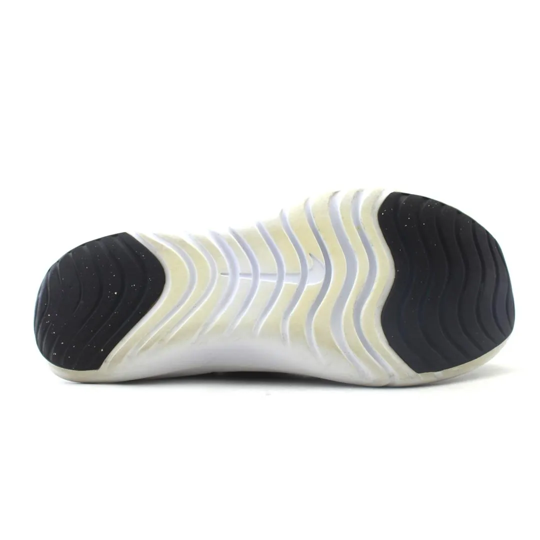 NIKE  FLEX PLUS GS