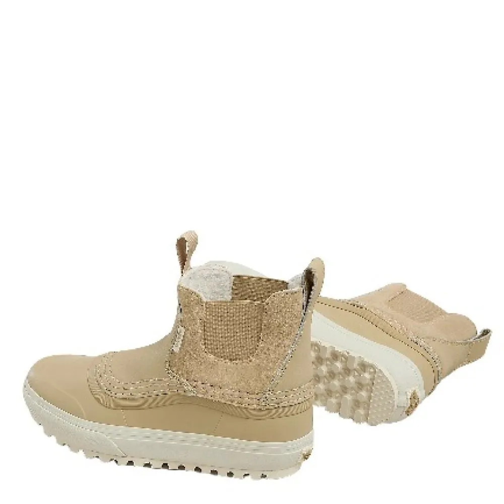 Vans Standard Mid Chelsea MTE in Beige